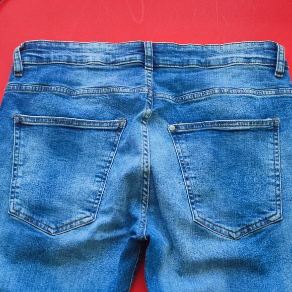 H&M Divided jeans men's size 34 Denim Blue Moto Style Slim Fit - Picture 3 of 9